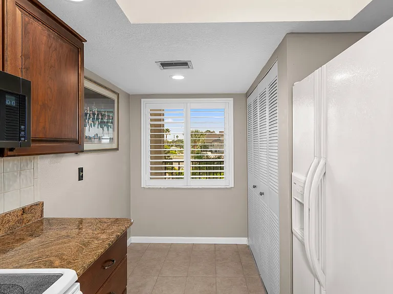 8251 Brent St #915 — Photo 9