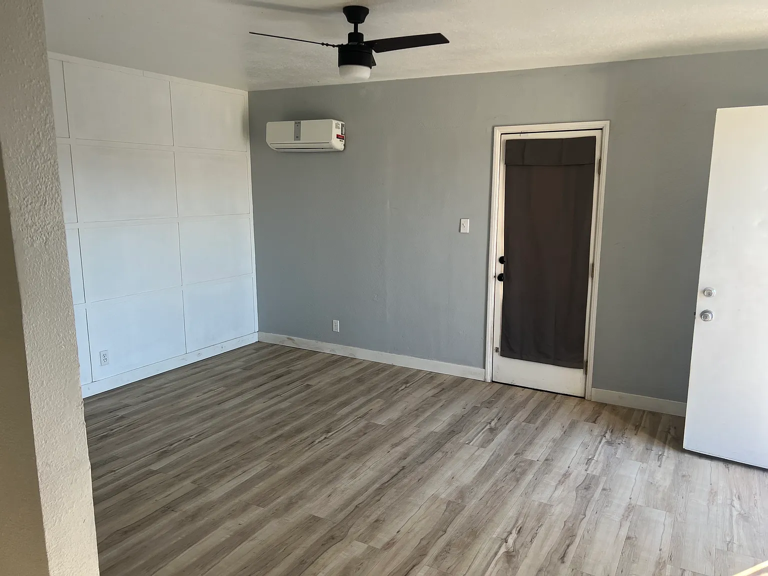 1 bed, 1100 sqft, $1,300 — Photo 3