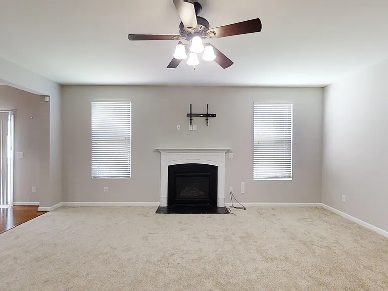 2711 Magnolia Tree Ln — Photo 6