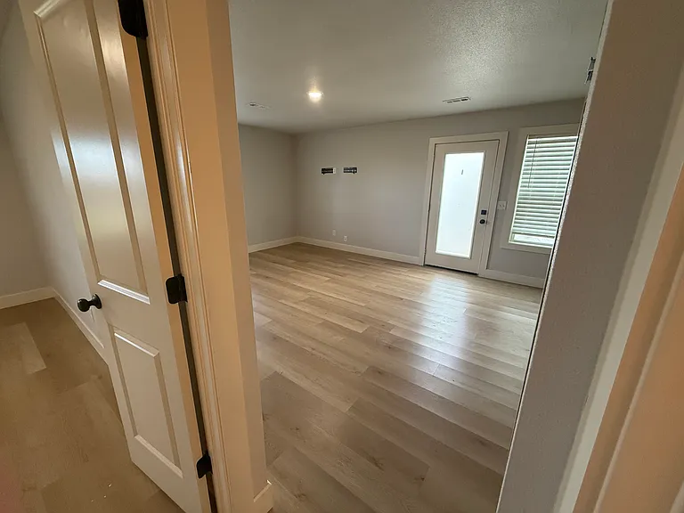 407 SE 10th St #407 — Photo 6