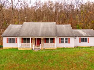 239 Smithtown Rd, Morgantown, WV 26508