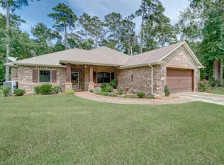 9113 N Comanche Cir, Willis, TX 77378