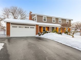 49 Lookout View Rd, Fairport, NY 14450