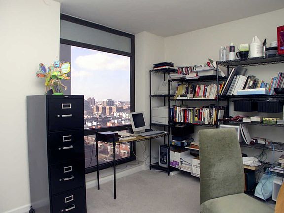 4th image of 1212 N Wells St APT 1001