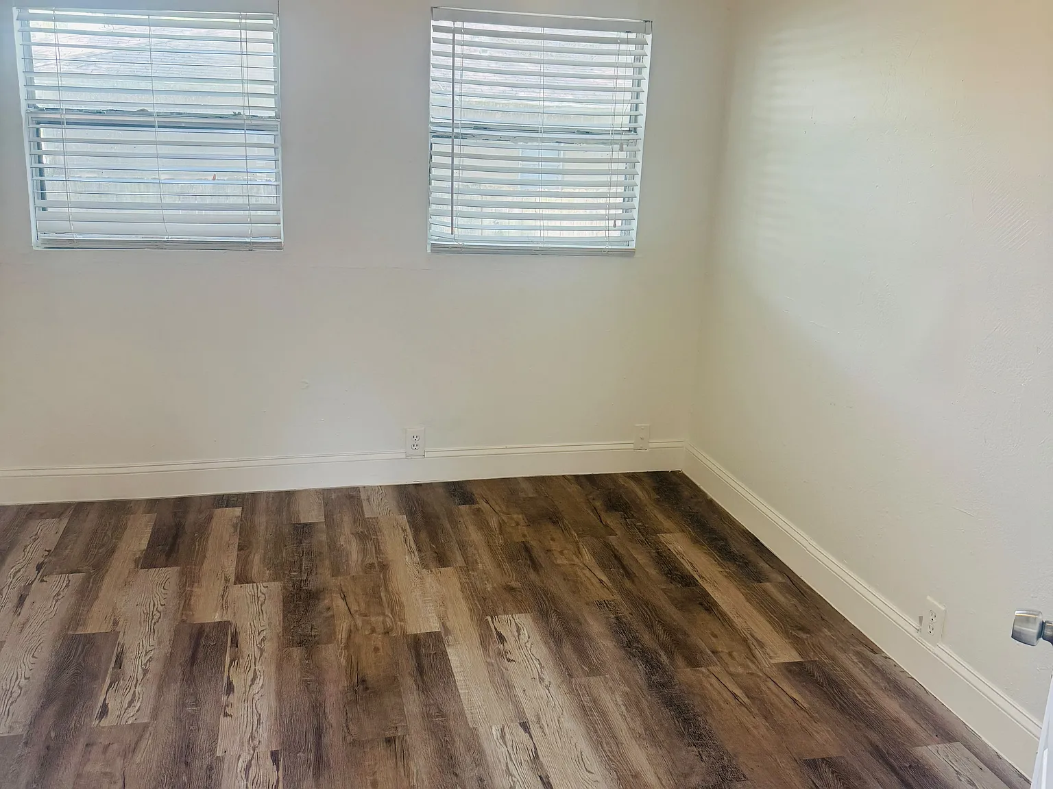 3 bed, 1180 sqft, $1,950 — Photo 3