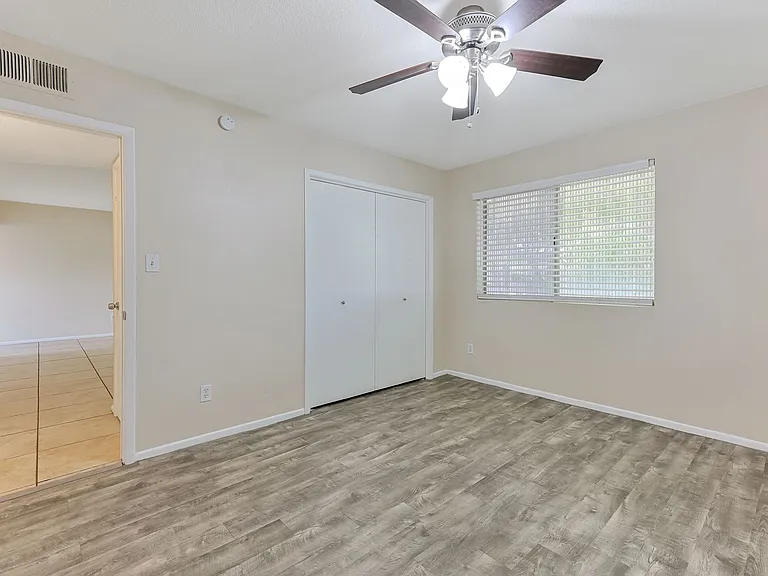 5105 S La Rosa Dr — Photo 8