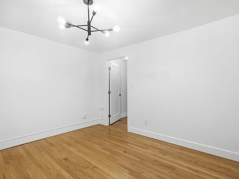 452 Oak St #4 — Photo 23