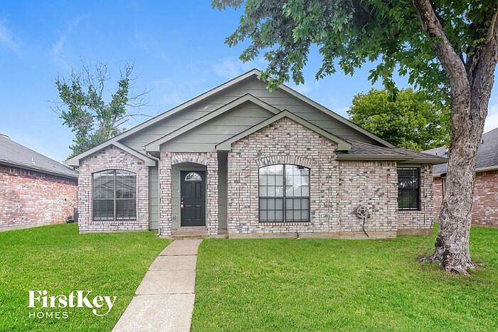 1st image of 1407 Sandalwood Dr
