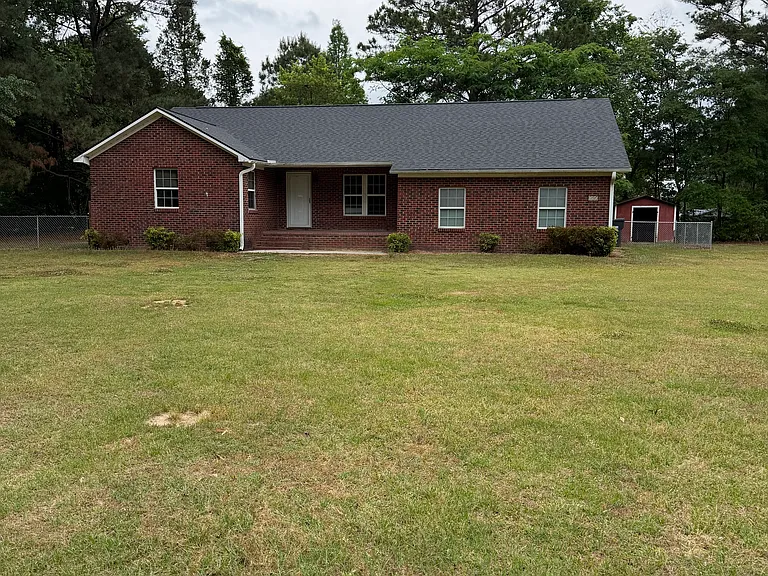 135 Faith Ln — Photo 1