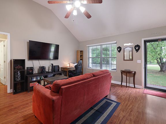 4th image of 7513 Antietam Ln