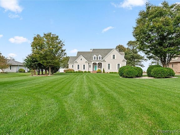 3rd image of 118 Fitchett Dr