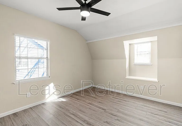 825 Heritage Pl — Photo 27
