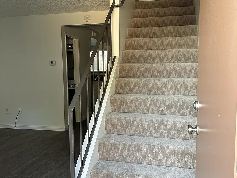 160 N Fonda St #2 — Photo 6