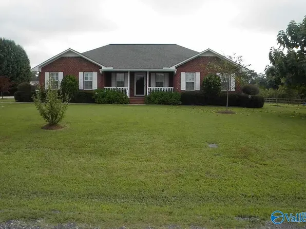 127 Road 1982, Crossville, AL 35962