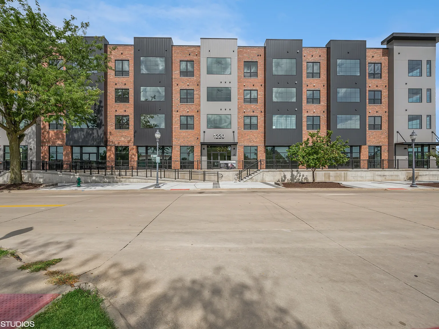 Fulton Lofts — Photo 1
