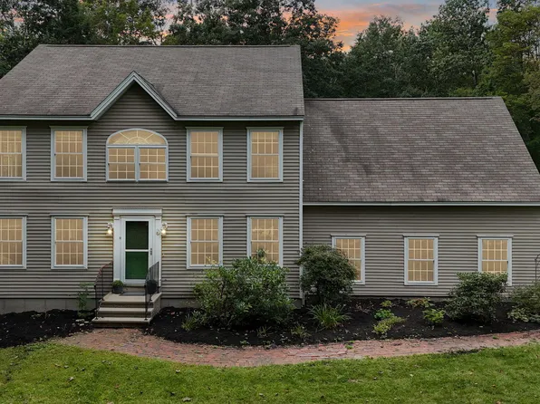 11 Sleepy Hollow Drive, Gorham, ME 04038