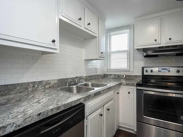 3706 E North St #B2 — Photo 3