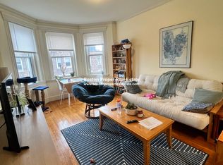 118 Peterborough St #20, Boston, MA 02215