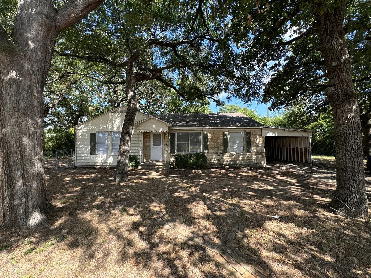 Building Photo - 800 Audra Ln