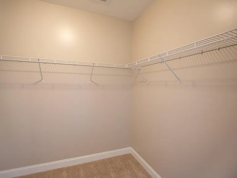 653 Lockton Pl — Photo 43