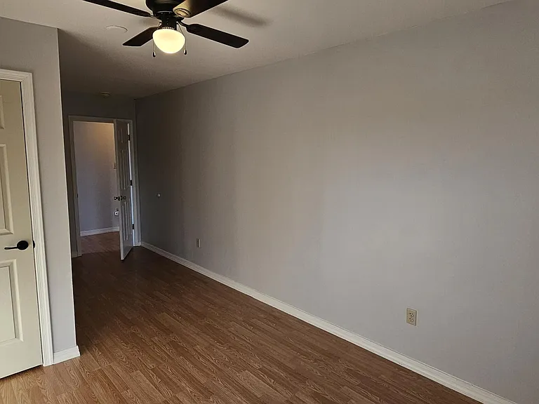 408 Main St — Photo 19