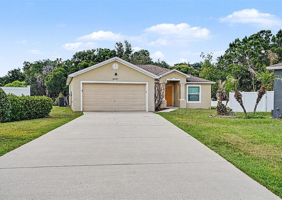 1st image of 8187 WOODVINE CIRCLE