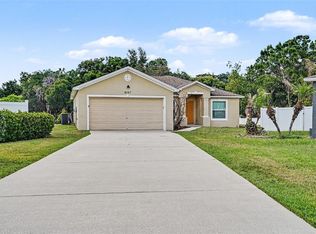 8187 Woodvine Cir, Lakeland, FL 33810