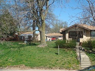 2nd image of 3507 Sacramento St