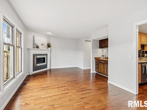 5th image of 3727 31st Ave
