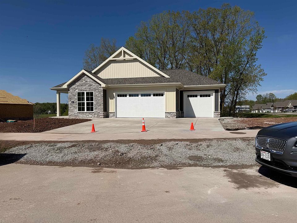 1st image of 904 Black Swan Dr