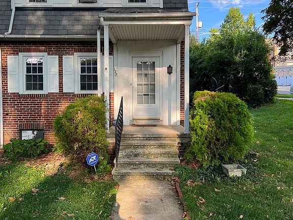 3rd image of 127 Kent Way