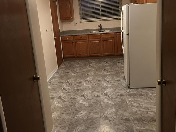 5th image of 9205 Skokie Blvd APT 301