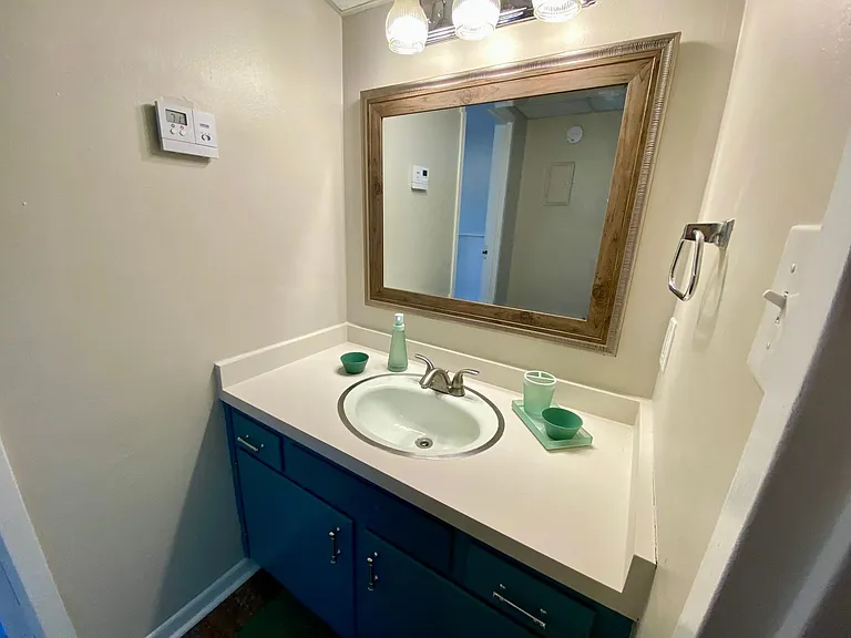110 Broward St — Photo 33