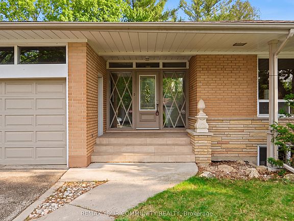 4th image of 11 Grovetree Rd