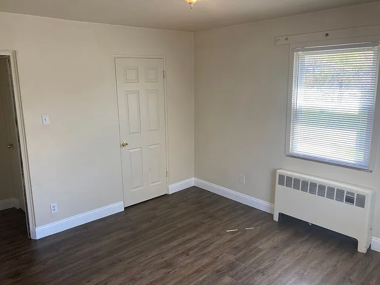 414 E Lincoln Ave — Photo 14