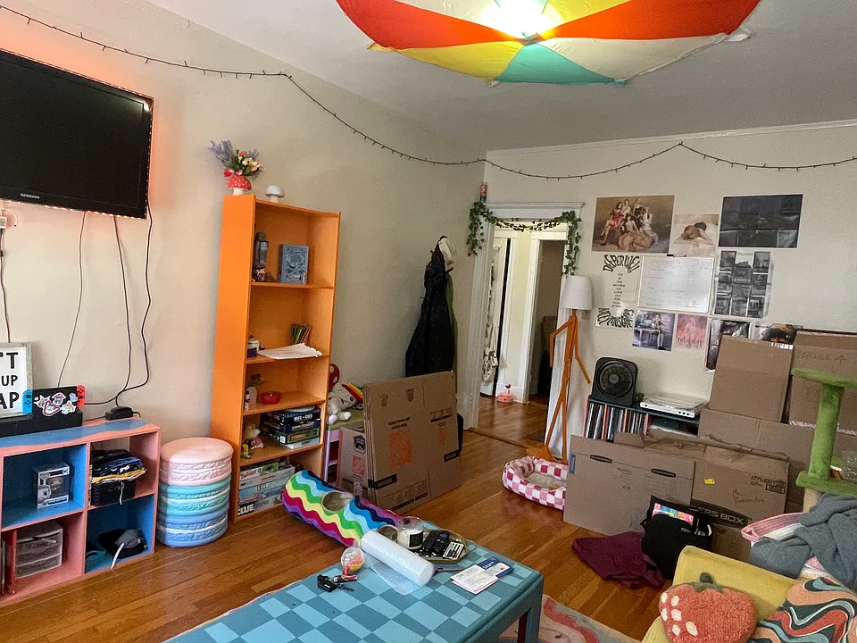 86 Sutherland Rd #11