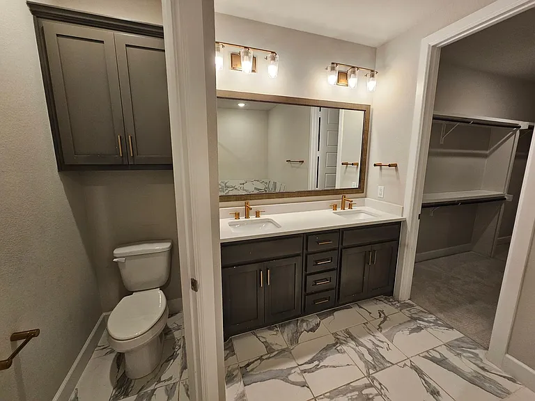 8045 Emerald Rock Dr — Photo 23