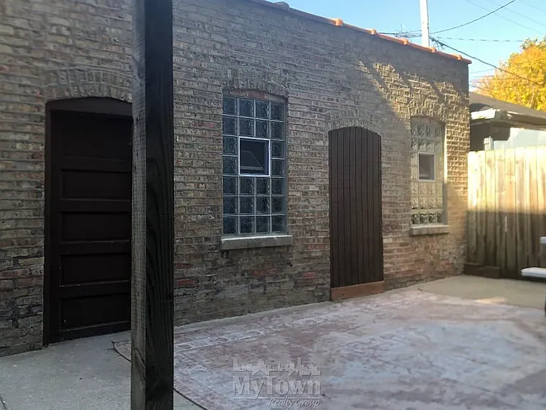 4704 N Rockwell St #G — Photo 10