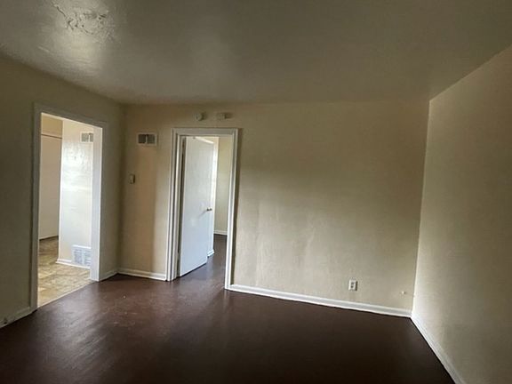 5th image of 2745 Lapey St #7