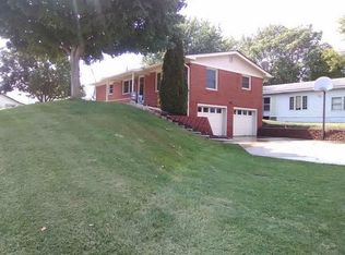 302 S Washington St, Bainbridge, IN 46105