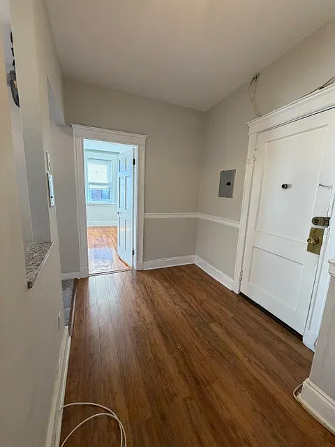 2 bed, 1.0 bath, $2,750 — Photo 3