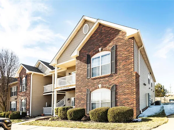 6401 Brookfield Court Dr APT 205, Saint Louis, MO 63129