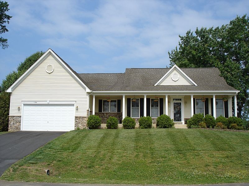 1st image of 1194 Virginia Ave
