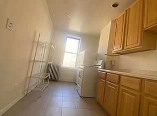 351 Maple St #1, Brooklyn, NY 11225