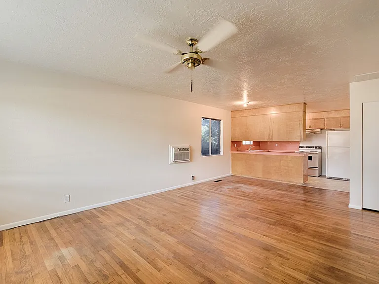 3410 W Sunset Ave — Photo 6