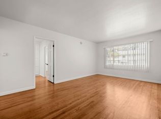 4107 Buckingham Rd APT B, Los Angeles, CA 90008