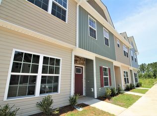 155 Beacon Woods Dr, Holly Ridge, NC 28445