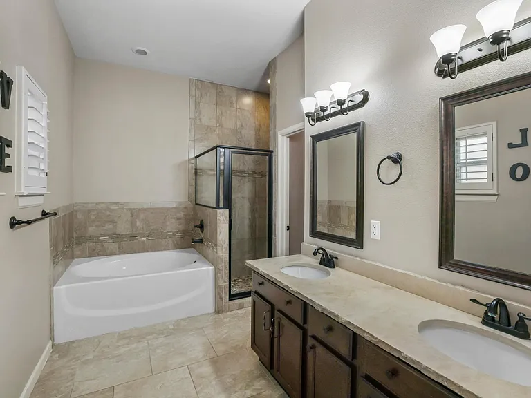 14676 Ava Leigh Ave — Photo 15