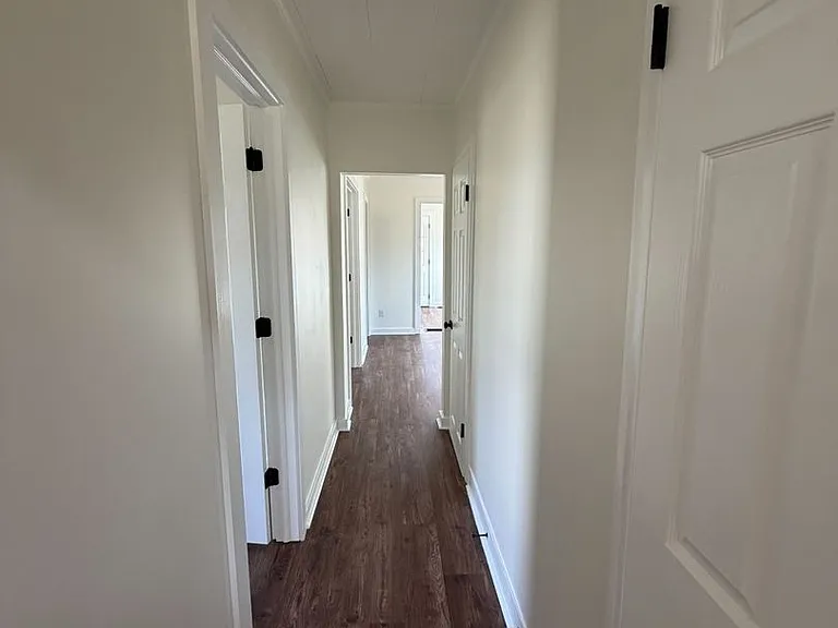 236 Lakeview Dr — Photo 9