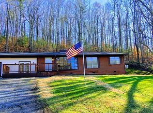 1414 Webster Rd, Harriman, TN 37748
